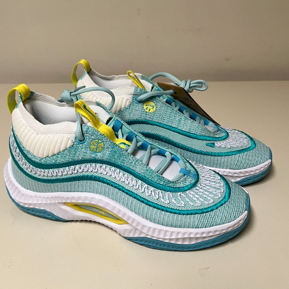 Nike Cosmic Unity 3 Basketball Shoes, Men's 8.5 / Women's 10